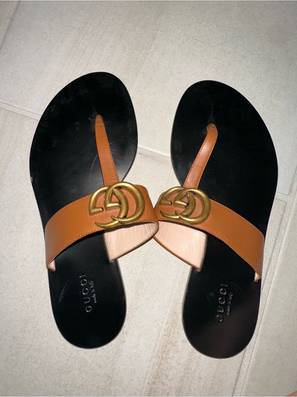 Gucci leather sandal